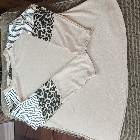 Harley Mixed Prints Blouse - Picture 12 of 12